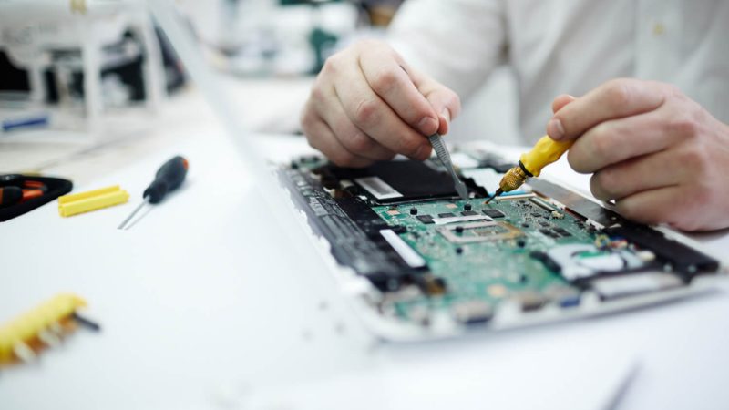 Serwis MacBook Warszawa – Gdy Twój laptop potrzebuje opieki